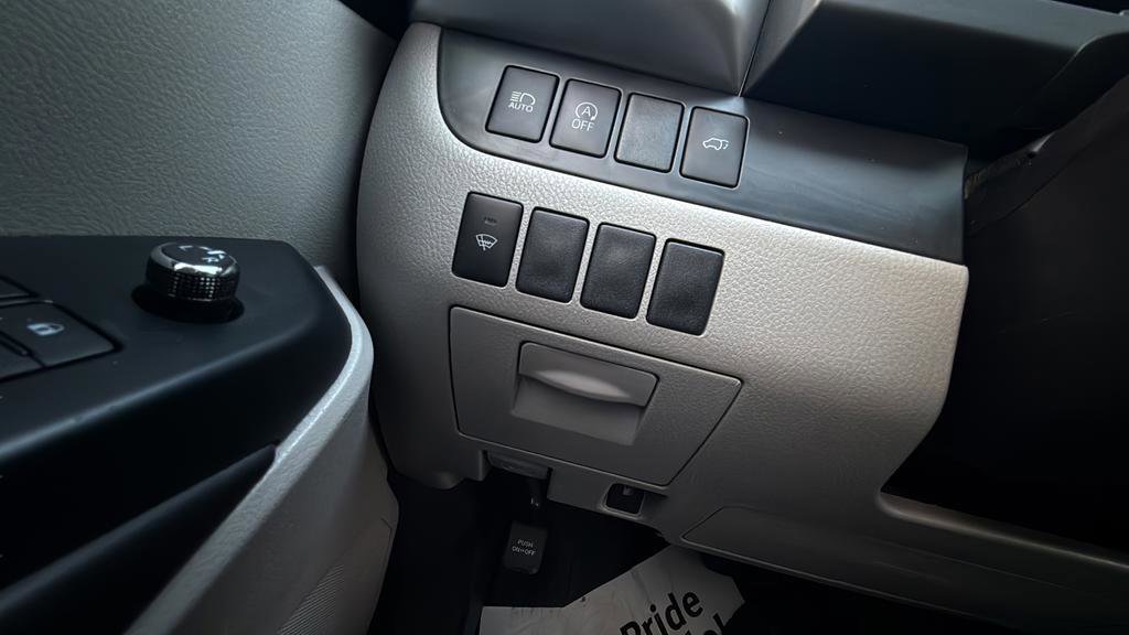 Used 2019 Toyota Highlander XLE image 28