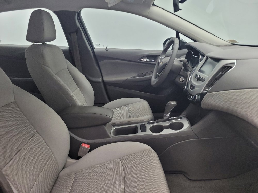 Used 2017 Chevrolet Cruze LS image 21