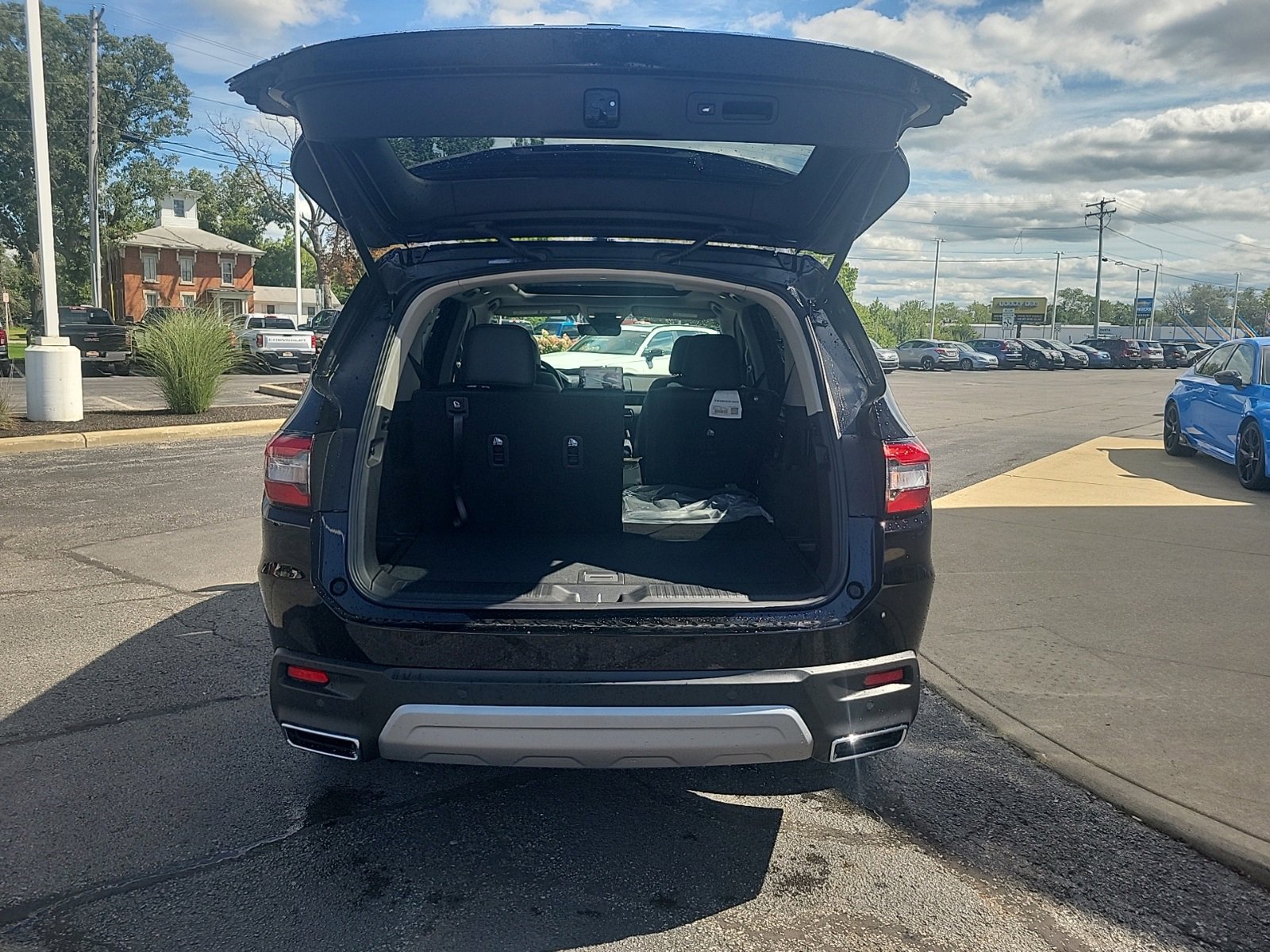 New 2025 Honda Pilot Touring image 8