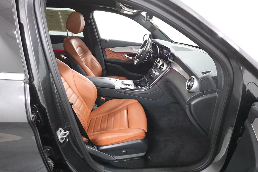 Used 2022 Mercedes-Benz GLC 43 AMG 4MATIC image 35