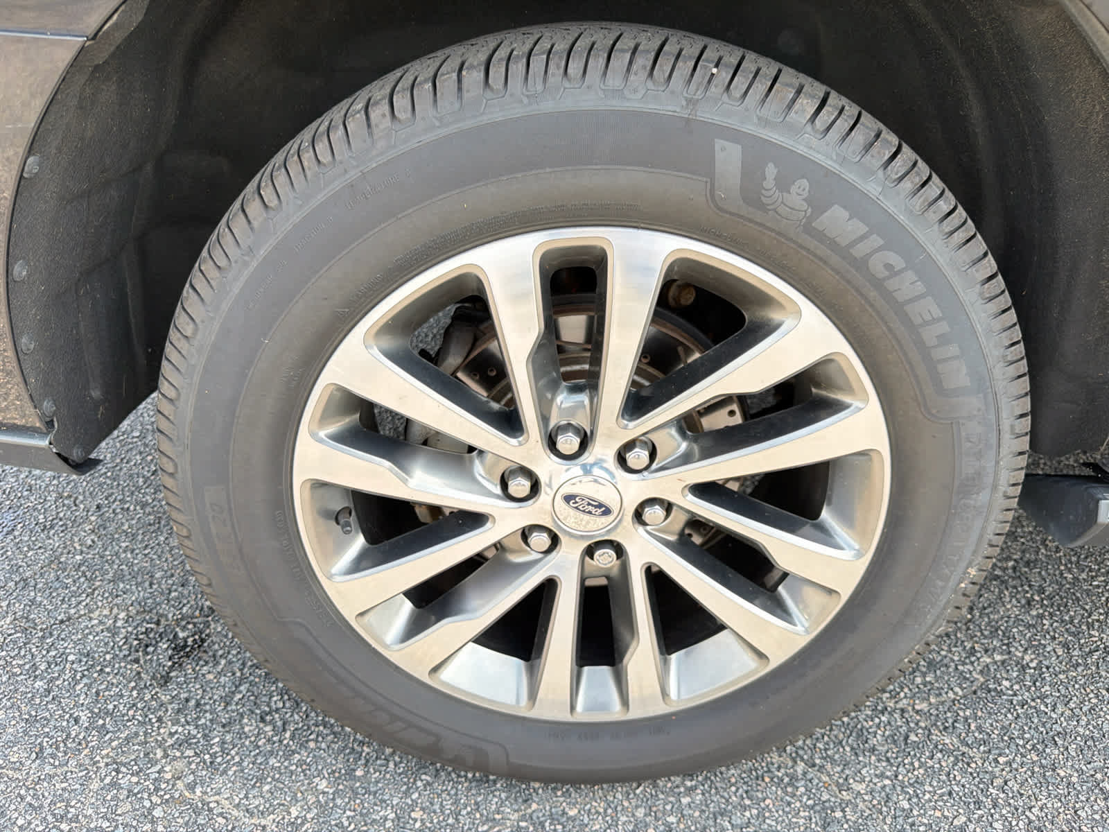 Used 2018 Ford Expedition Limited AWD/4WD image 27