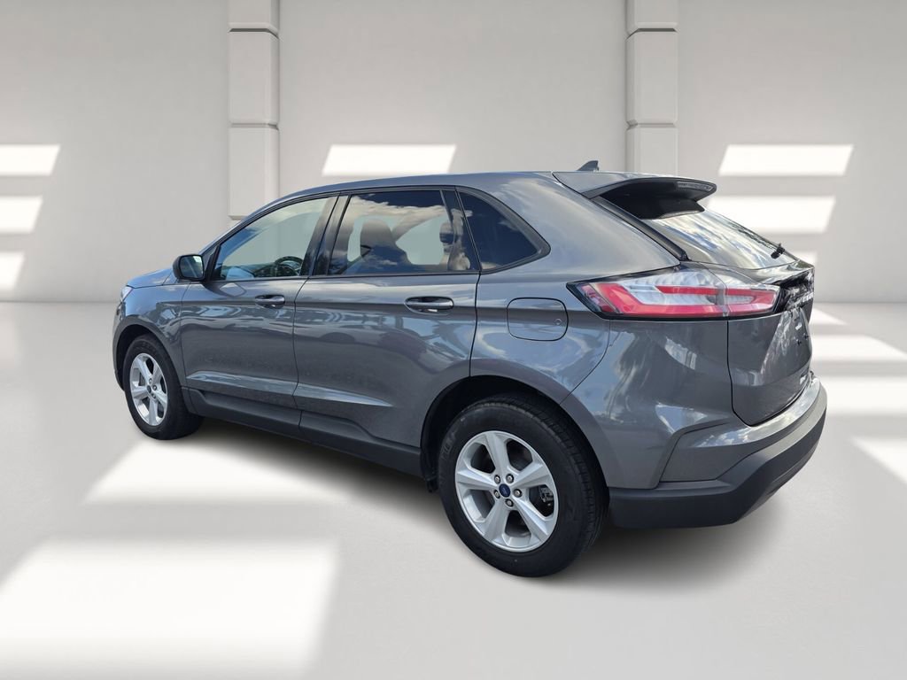 Used 2022 Ford Edge SE image 6