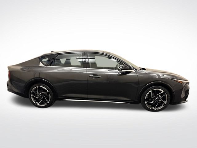 Certified 2025 Kia K4 EX w/ GT-Line Sunroof Package FWD image 4