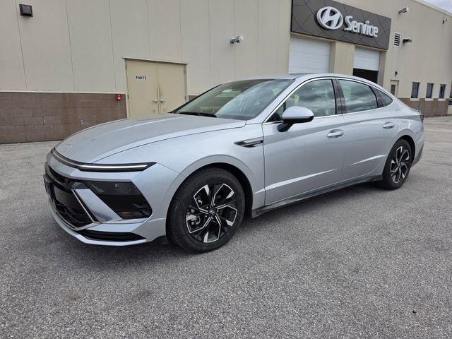 Used 2025 Hyundai Sonata SEL AWD/4WD image 1