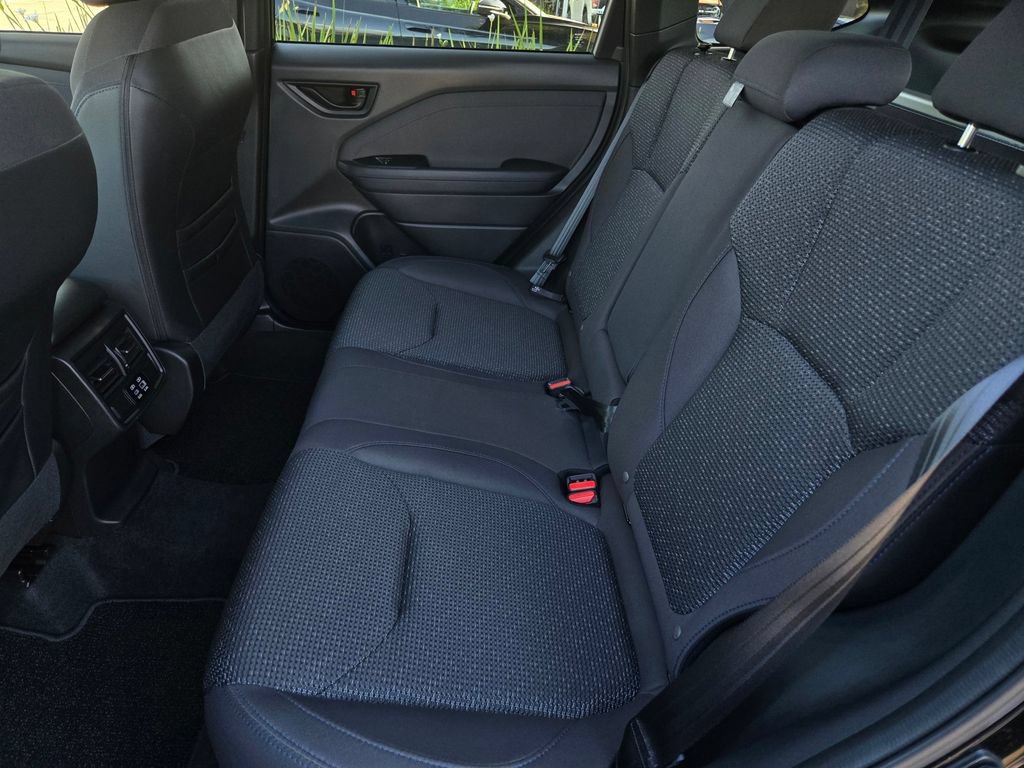 Used 2025 Subaru Forester Premium w/ Convenience Package #1 AWD/4WD image 12