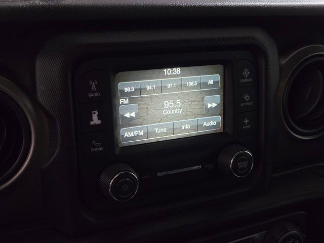 Used 2018 Jeep Wrangler Unlimited Sport S image 34