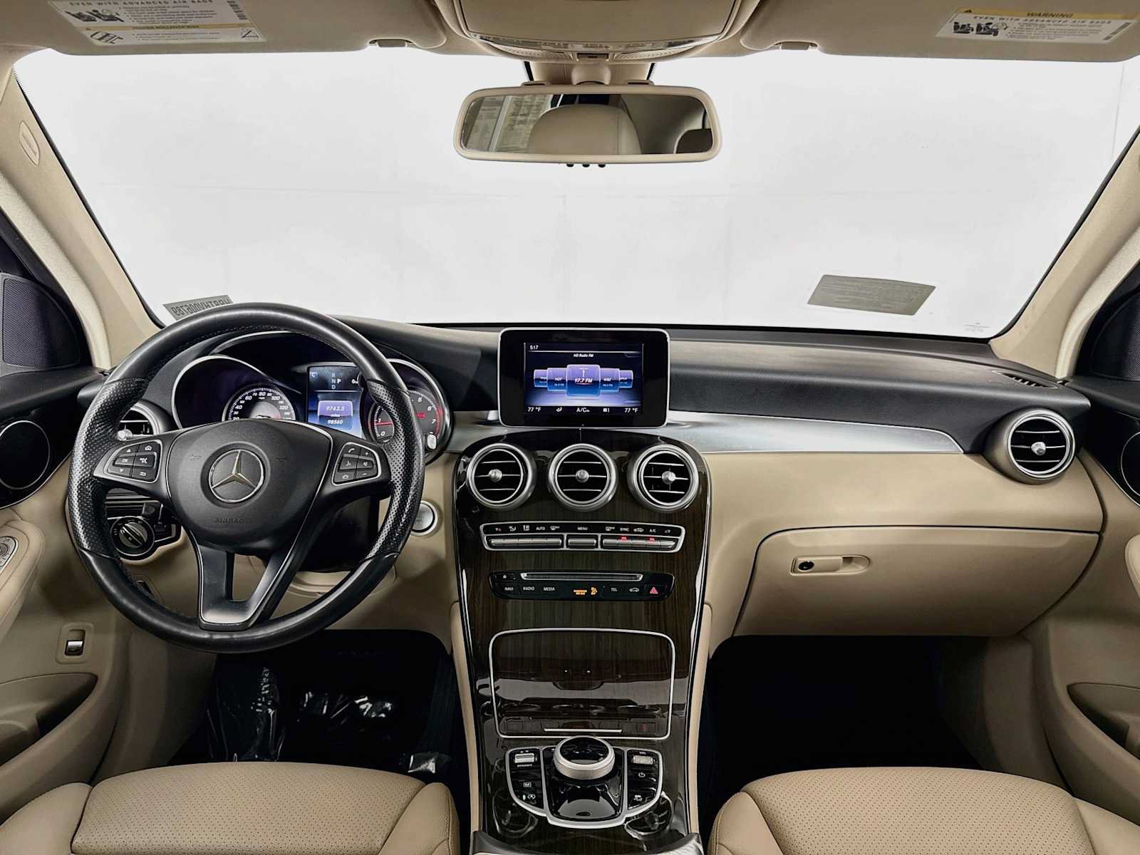 Used 2017 Mercedes-Benz GLC 300 4MATIC image 19