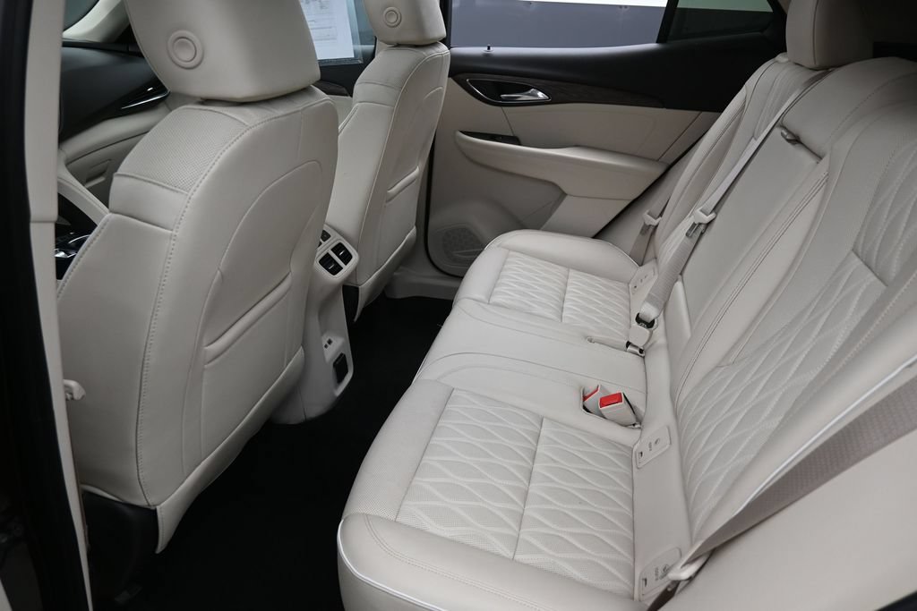 Used 2023 Buick Envision Avenir AWD/4WD image 29