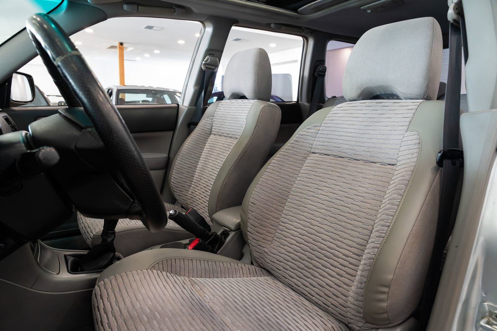 Used 2004 Subaru Forester 2.5XS AWD/4WD image 18