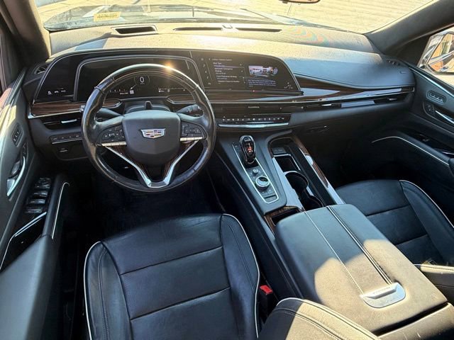 Used 2022 Cadillac Escalade ESV Premium Luxury w/ LPO, Floor Liner Package AWD/4WD image 10
