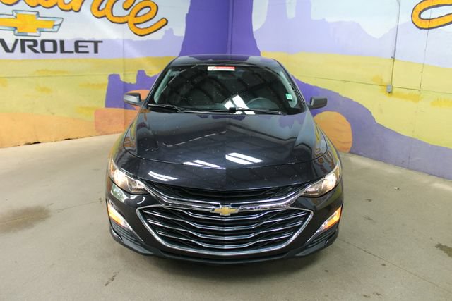 Used 2022 Chevrolet Malibu LS FWD image 2