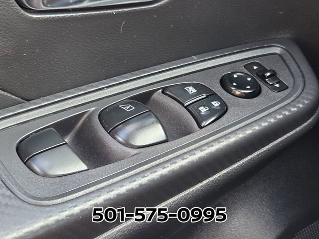 Used 2023 Nissan Versa SV FWD image 31