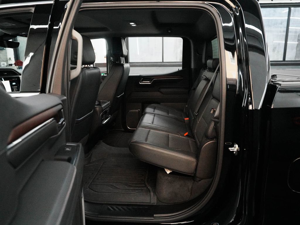 Used 2024 GMC Sierra 1500 Denali w/ Technology Package AWD/4WD image 31