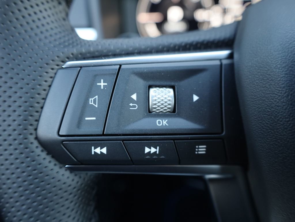 New 2025 Mitsubishi Outlander SE image 48