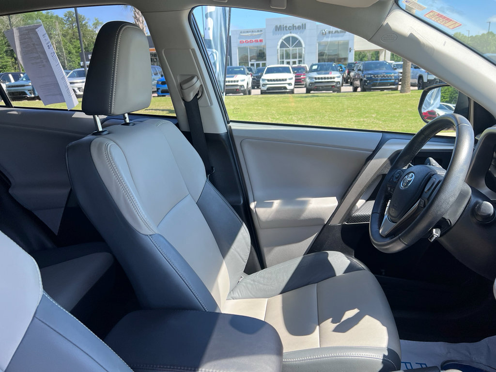Used 2013 Toyota RAV4 Limited FWD image 13