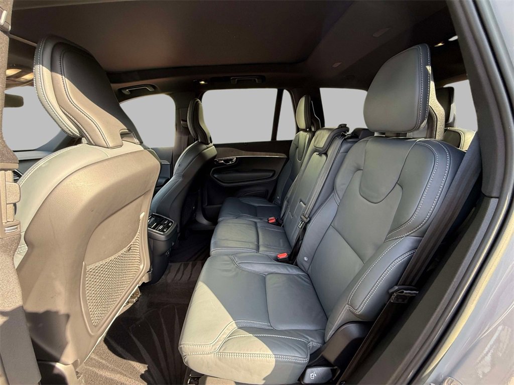 Used 2023 Volvo XC90 B6 Ultimate w/ Protection Package Premier image 20