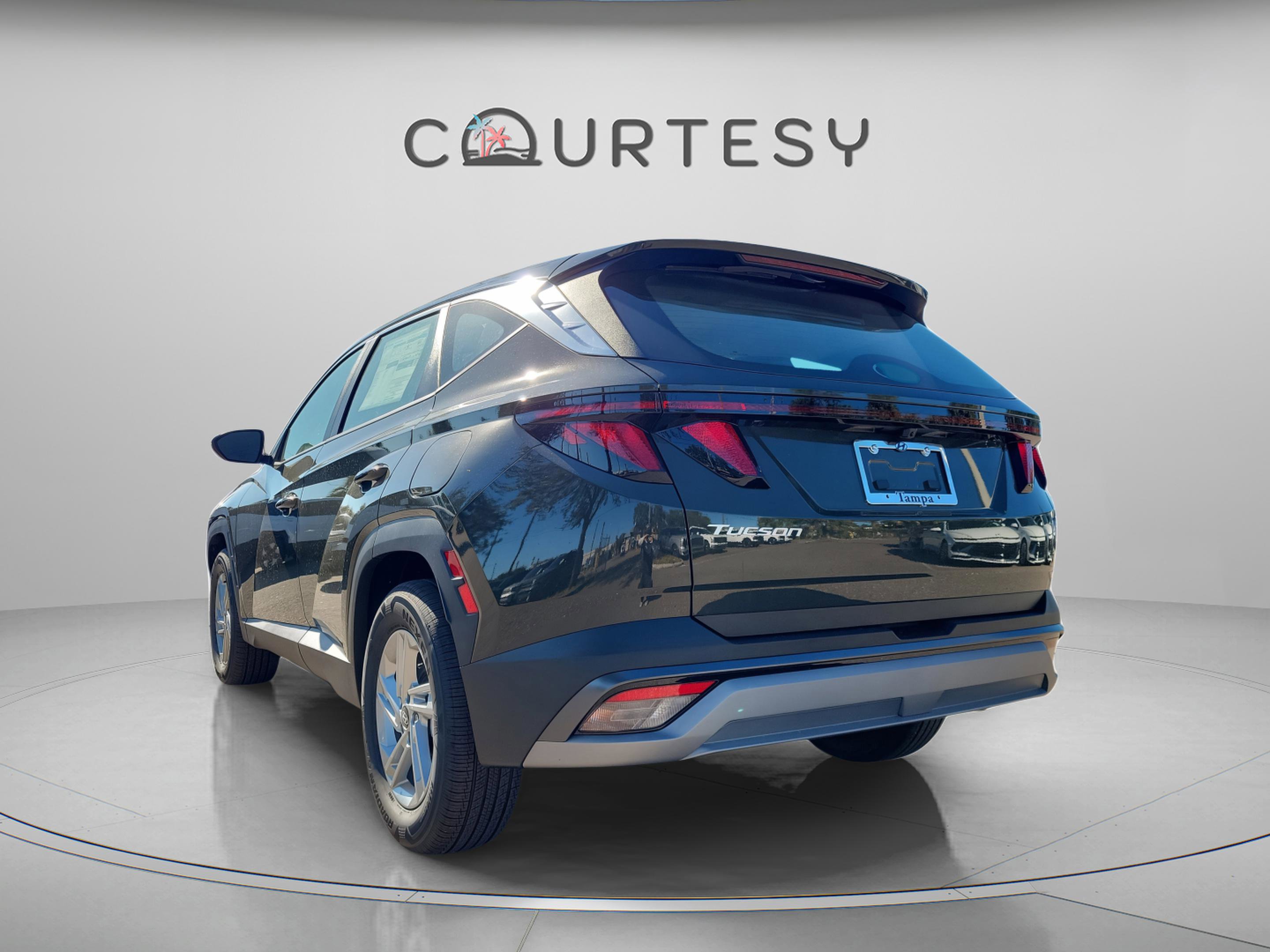 New 2026 Hyundai Tucson SE image 3