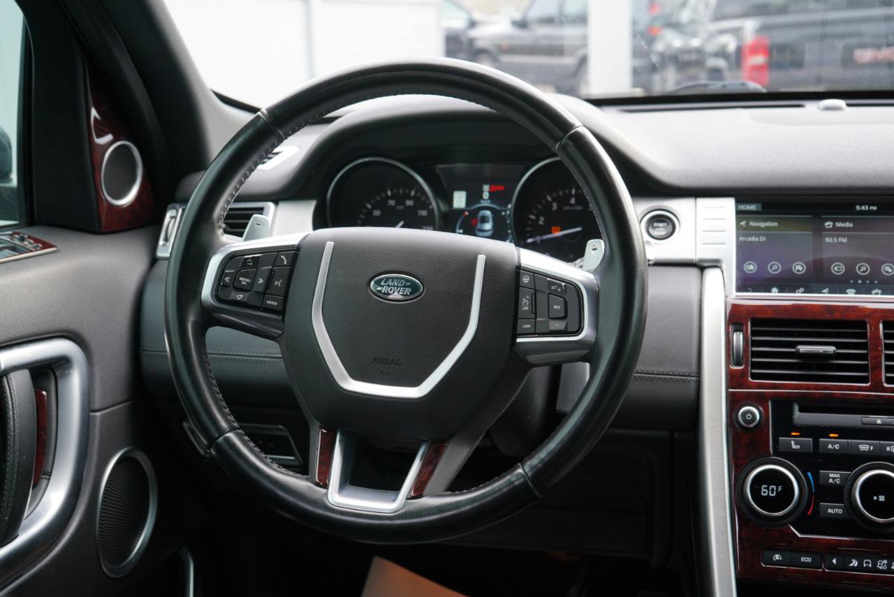 Used 2017 Land Rover Discovery Sport HSE Luxury image 53