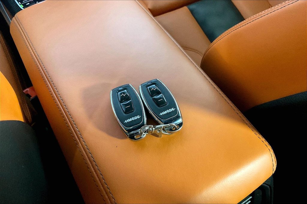 Used 2025 BMW M3 Competition w/ Executive Package RWD image 12