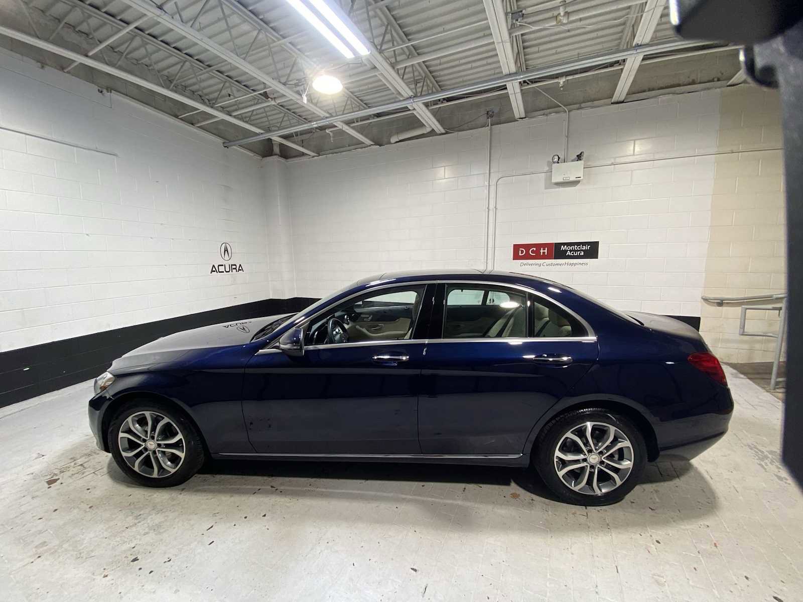 Used 2016 Mercedes-Benz C 300 4MATIC Sedan image 3