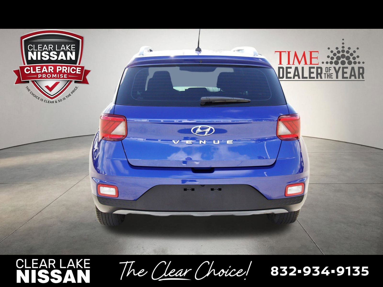 Used 2023 Hyundai Venue SEL FWD image 6