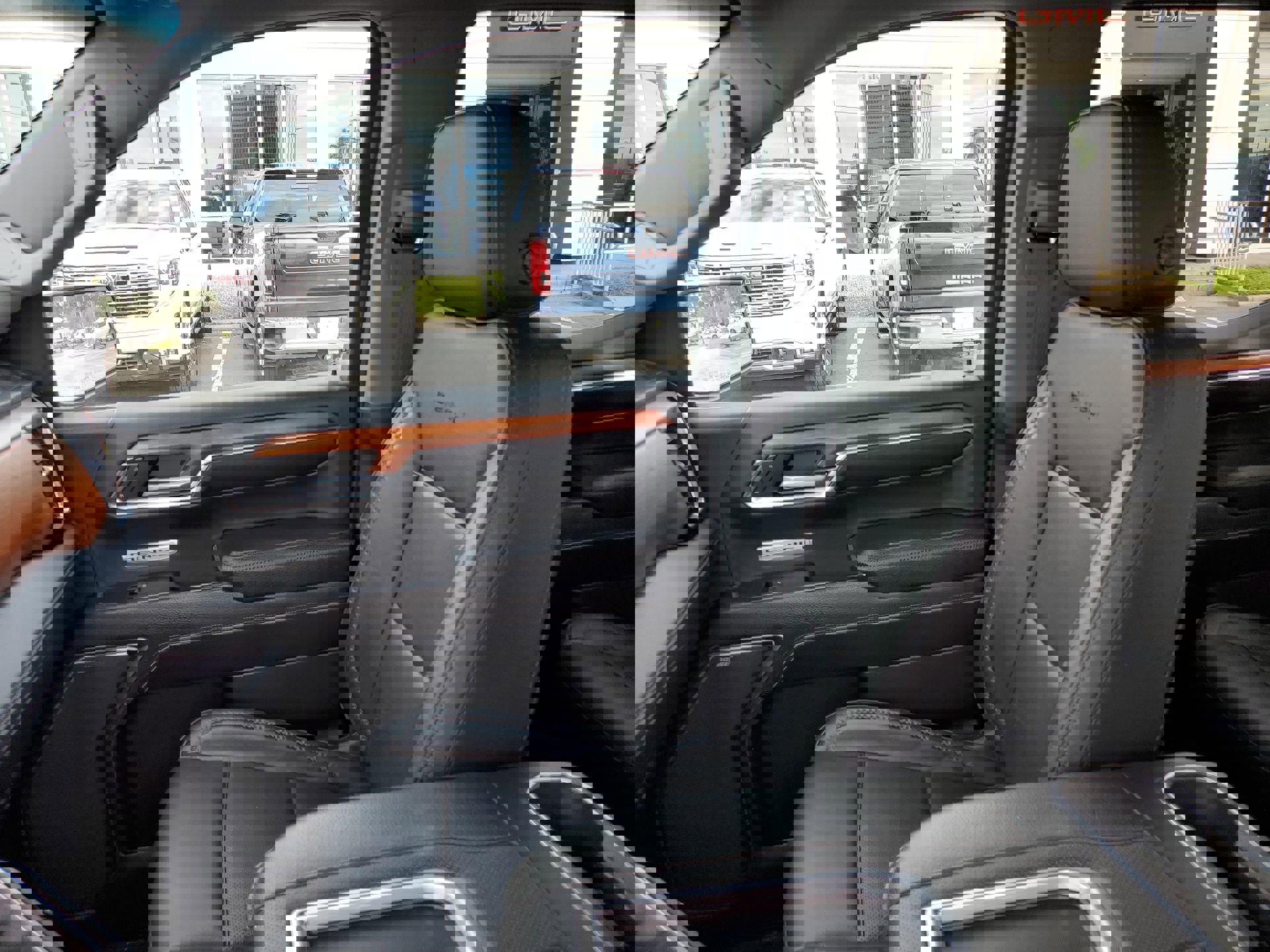 Used 2022 GMC Sierra 1500 Denali image 90