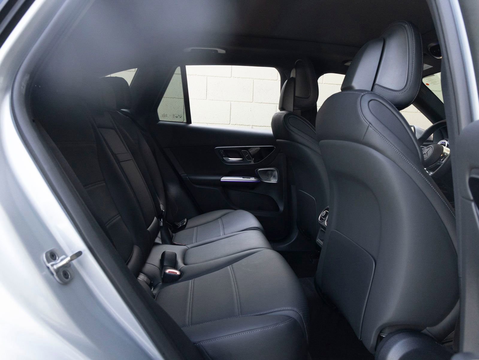 Used 2026 Mercedes-Benz GLC 300 image 23