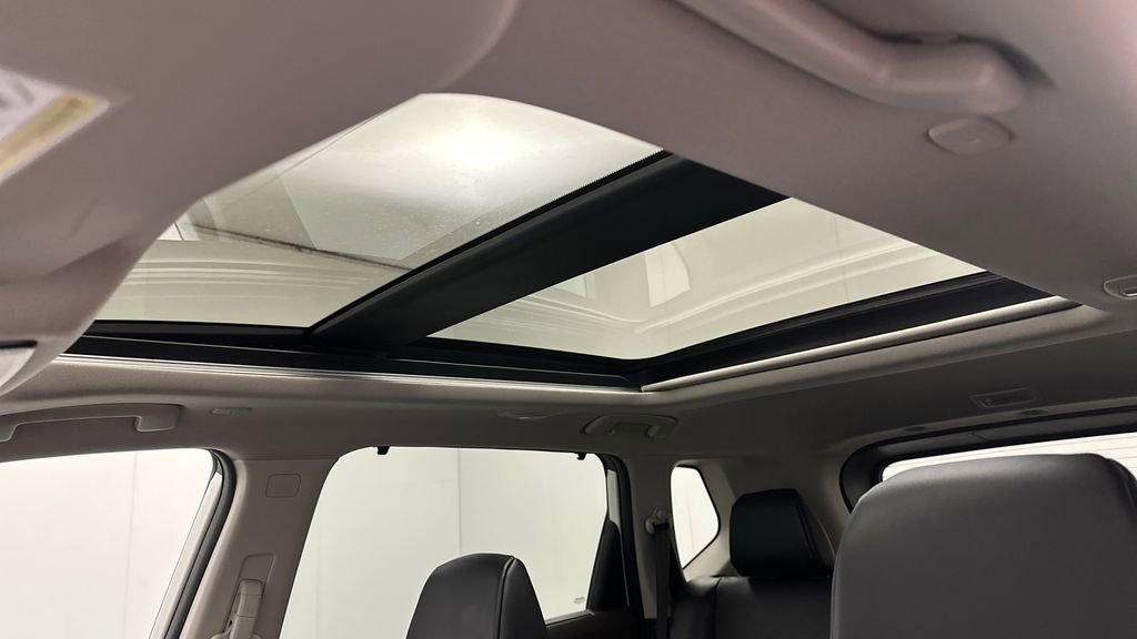 Certified 2023 Nissan Rogue SV w/ SV Premium B Package image 17