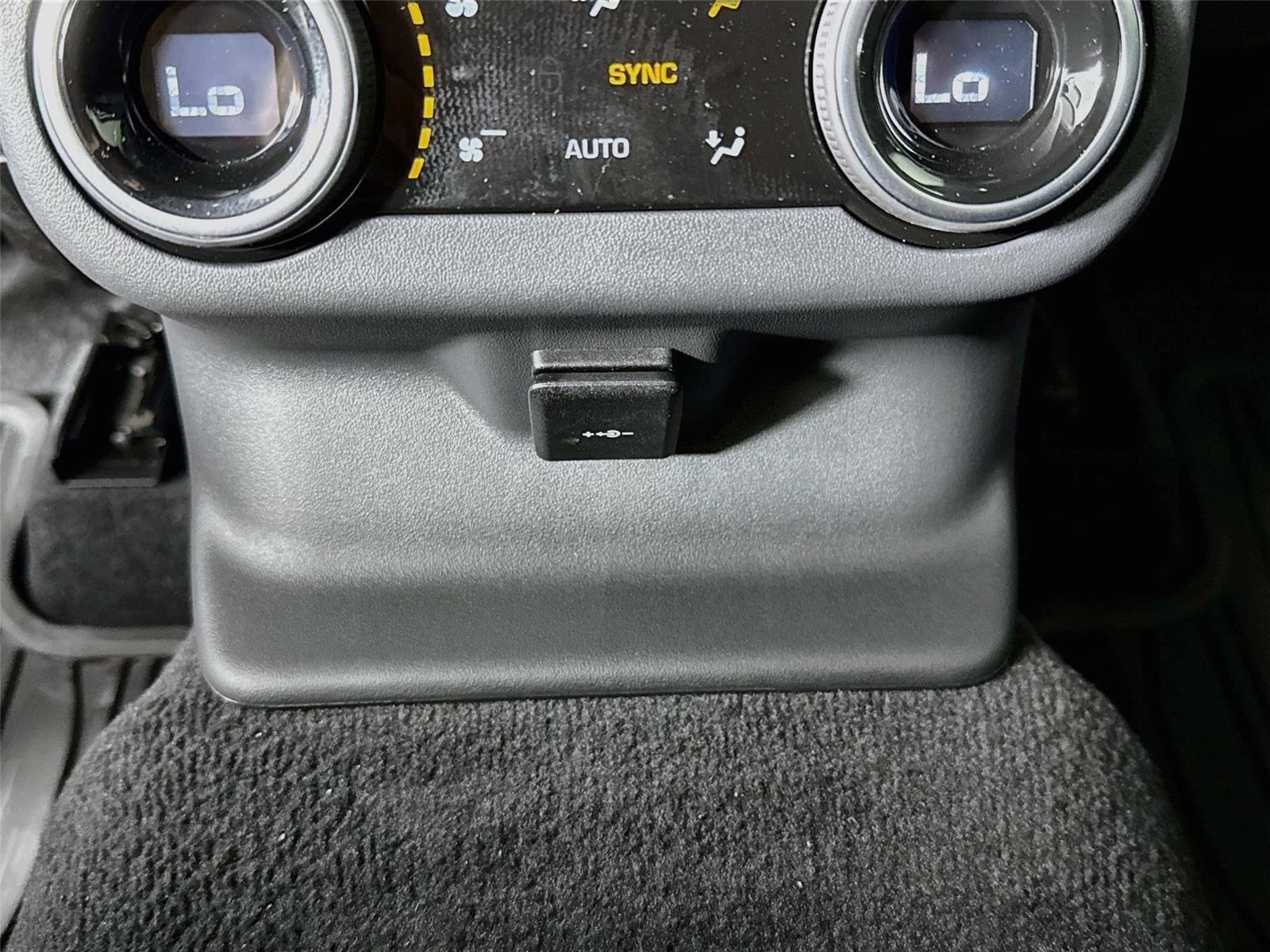 New 2026 Land Rover Range Rover Velar Belgravia AWD/4WD image 28