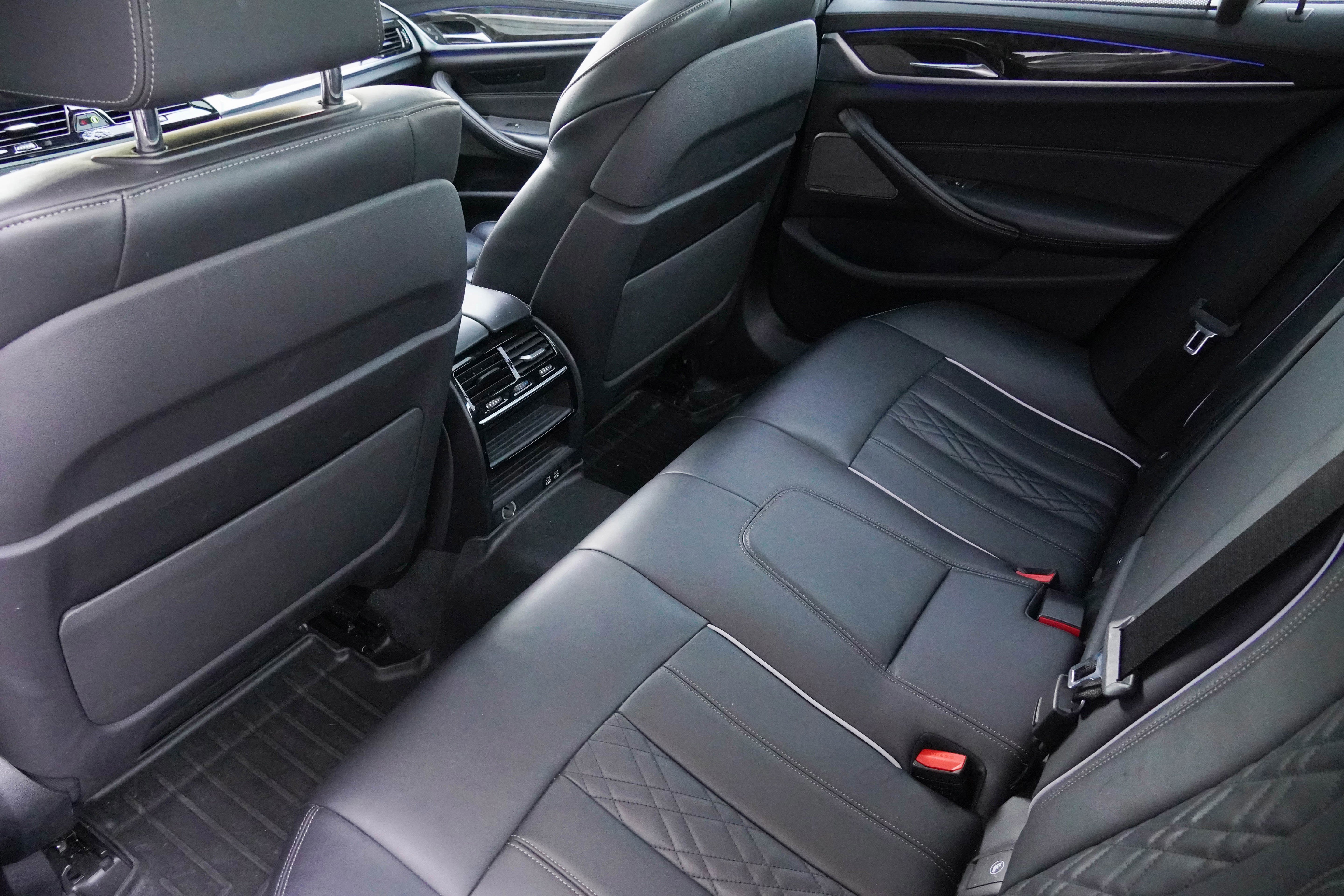Used 2020 BMW M550i xDrive AWD/4WD image 36