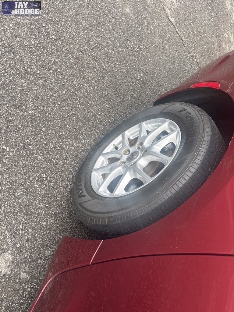 Used 2023 Chrysler Pacifica Touring-L image 22