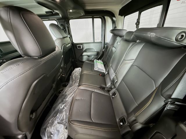 New 2025 Jeep Gladiator Sport image 23