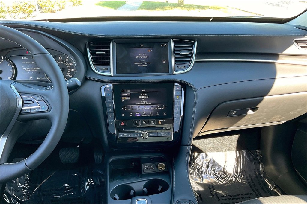 New 2025 INFINITI QX50 Luxe image 7