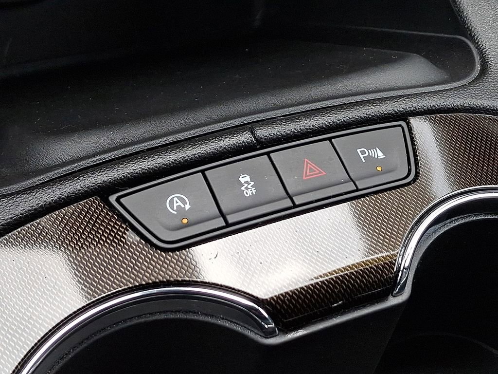 Used 2023 GMC Acadia AT4 w/ Technology Package image 25