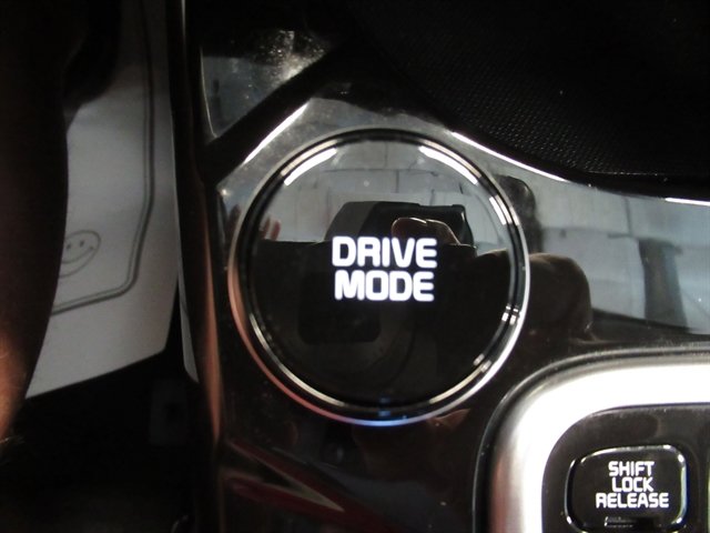 Used 2024 Kia Seltos X-Line AWD/4WD image 25