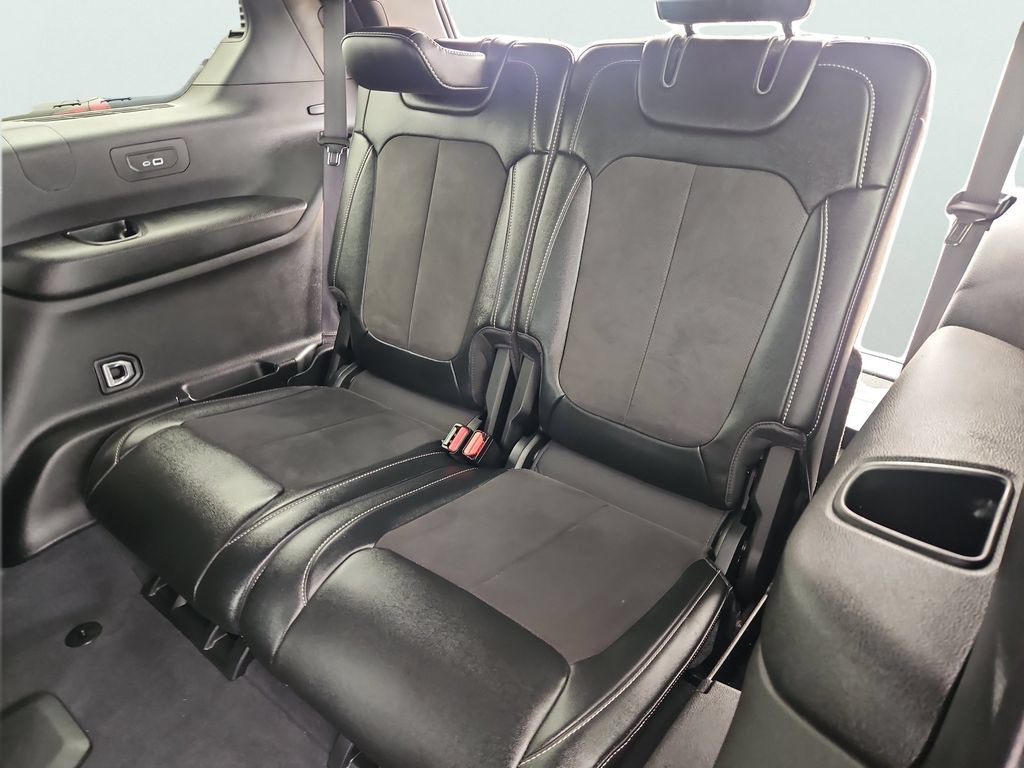 Used 2023 Jeep Grand Cherokee L Laredo AWD/4WD image 34