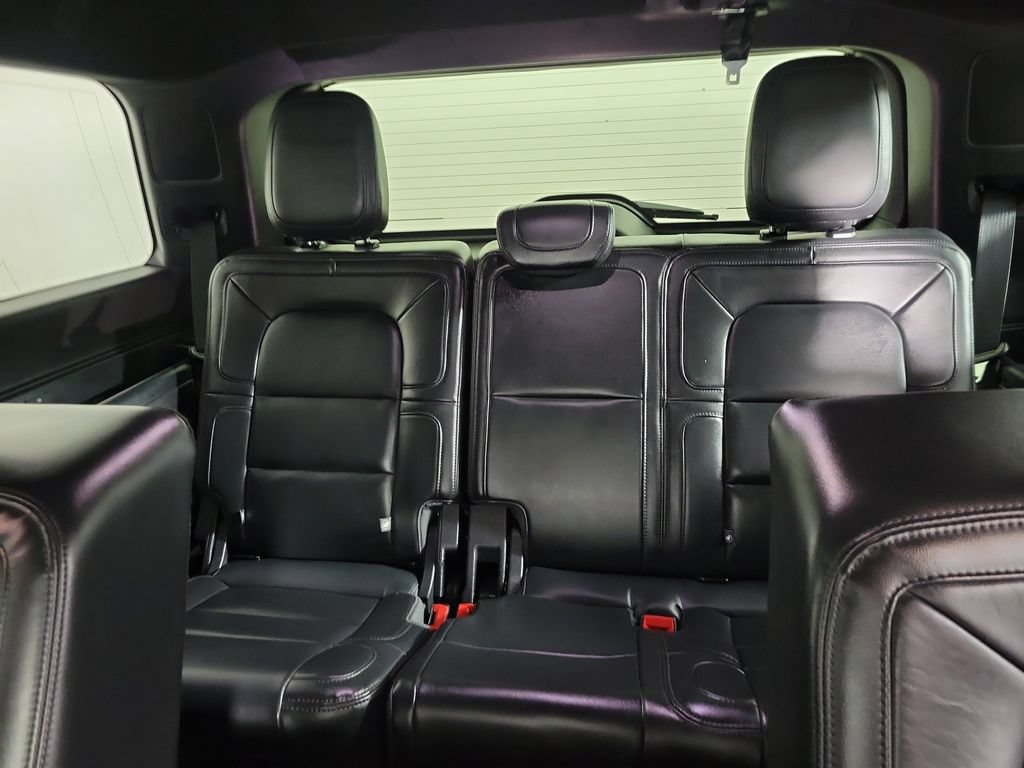 Certified 2023 Lincoln Navigator Reserve AWD/4WD image 15