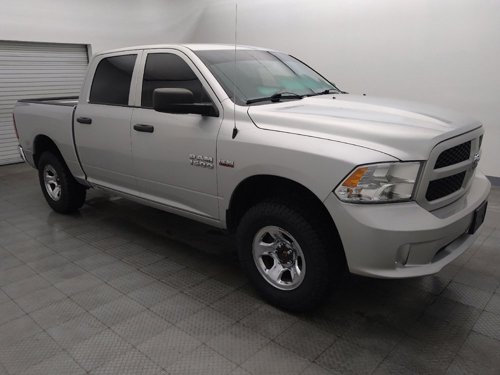 Used 2015 RAM 1500 Express AWD/4WD image 11