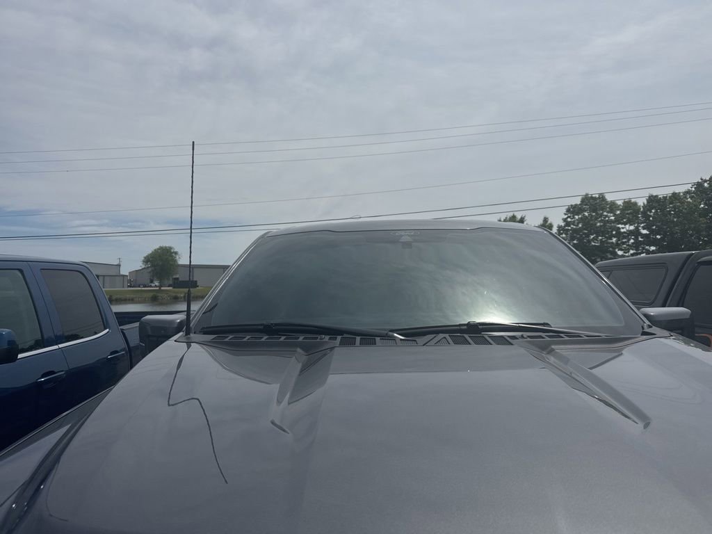 Used 2022 Ford F150 Lariat AWD/4WD image 3