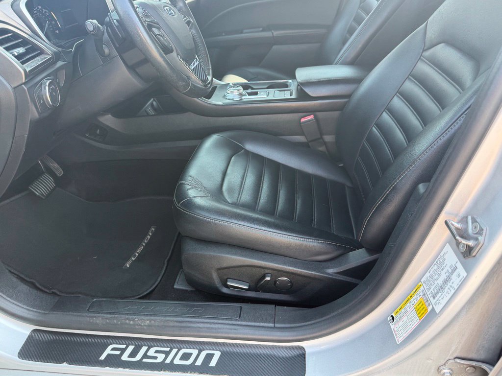 Used 2019 Ford Fusion SEL FWD image 8