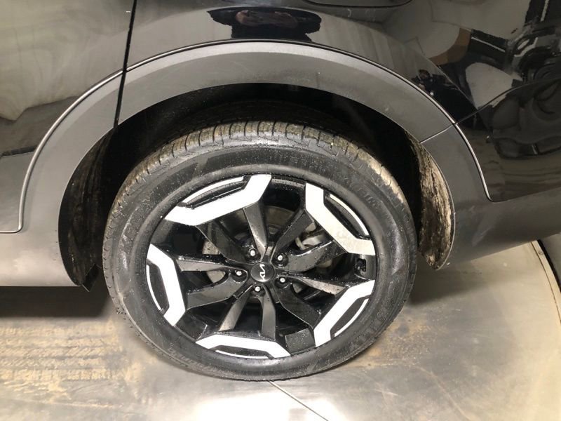 Used 2023 Kia Telluride S w/ S Sunroof Package image 9