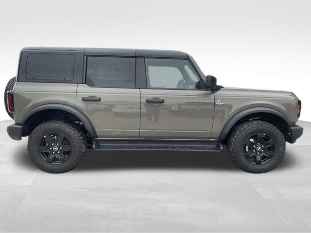 New 2025 Ford Bronco Outer Banks w/ Black Appearance Package image 7