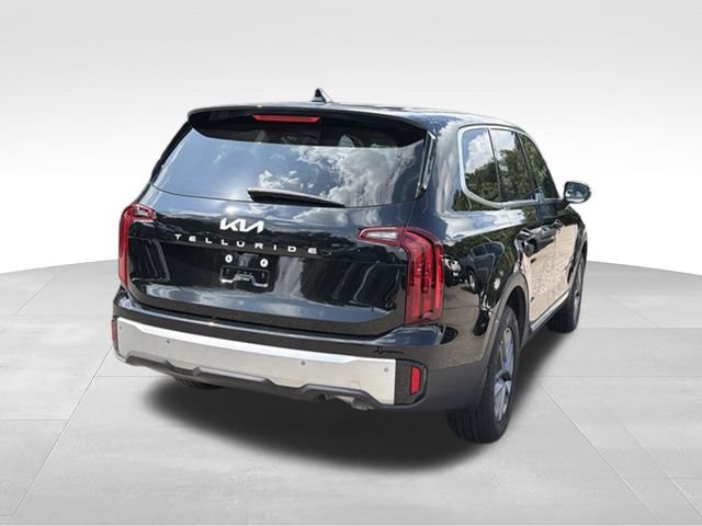 Used 2024 Kia Telluride LX FWD video 5