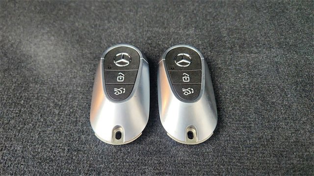 Used 2024 Mercedes-Benz GLC 300 4MATIC w/ AMG Line image 59