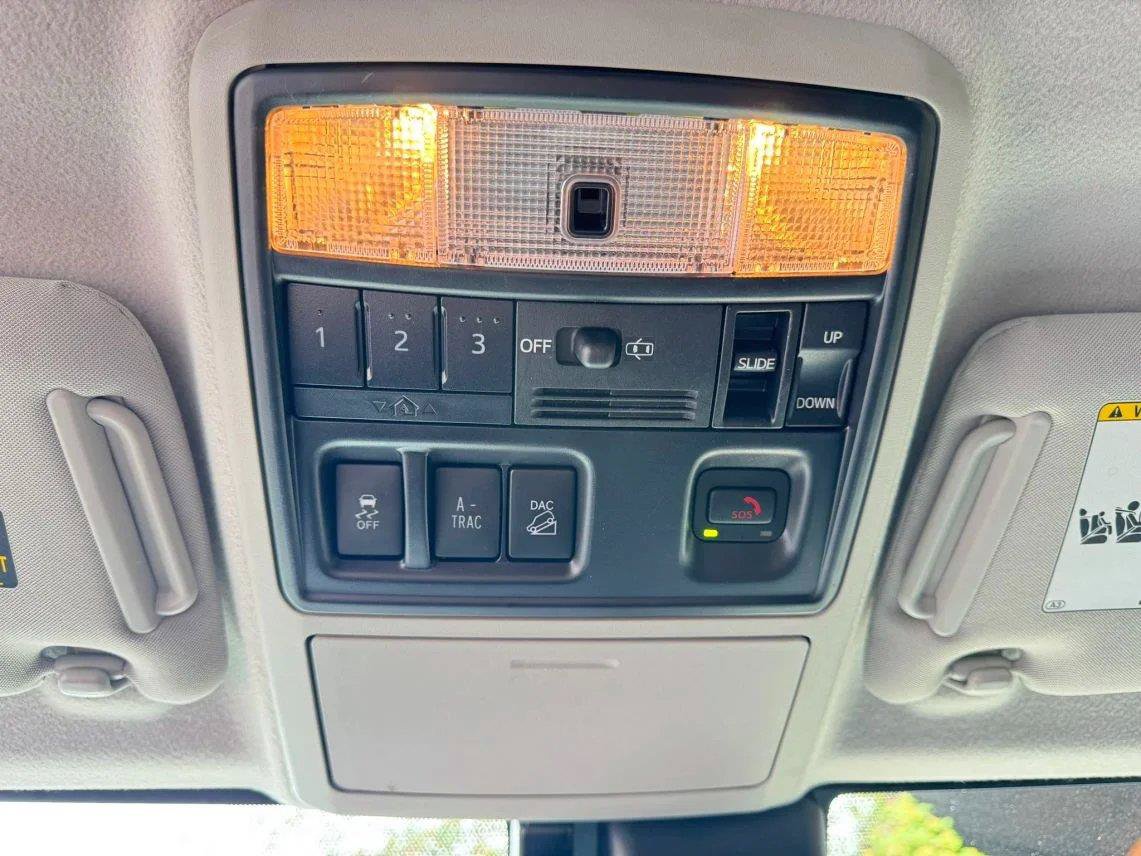 Used 2020 Toyota 4Runner Nightshade AWD/4WD image 23