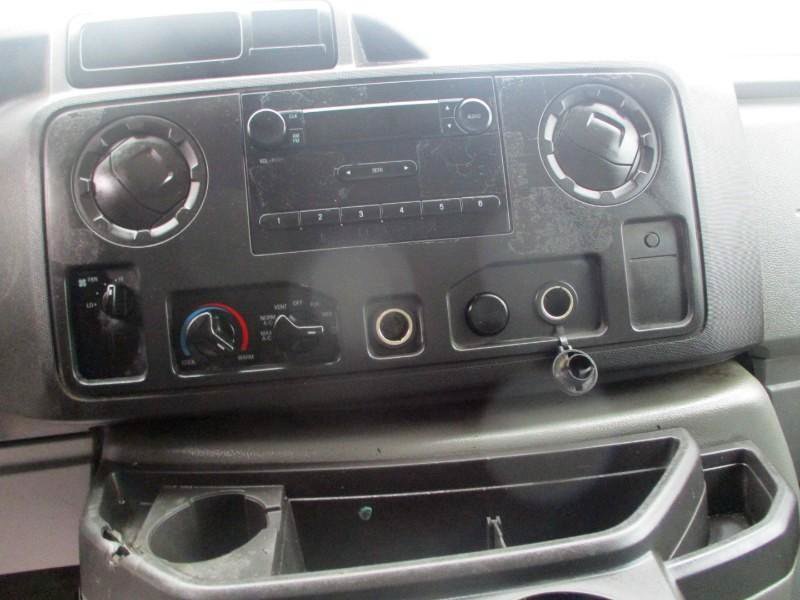 Used 2010 Ford E-150 and Econoline 150 RWD image 10