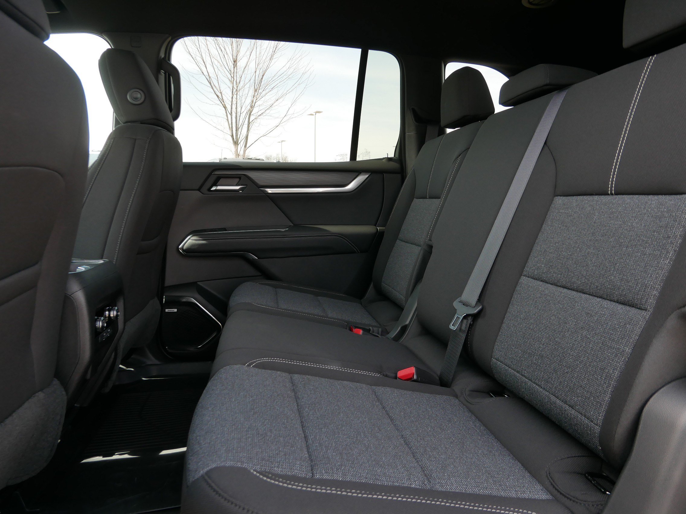 New 2026 GMC Acadia Elevation w/ LPO, All-Weather Package AWD/4WD image 5