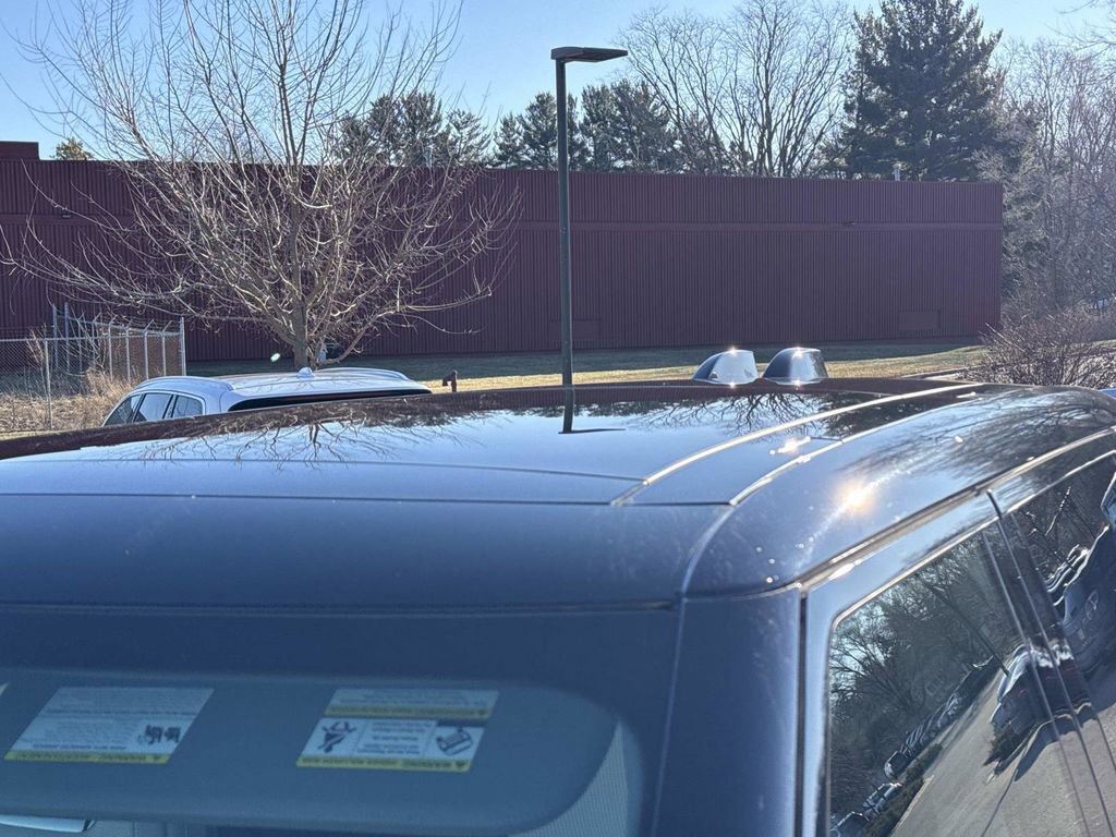 New 2025 Land Rover Range Rover SV image 37