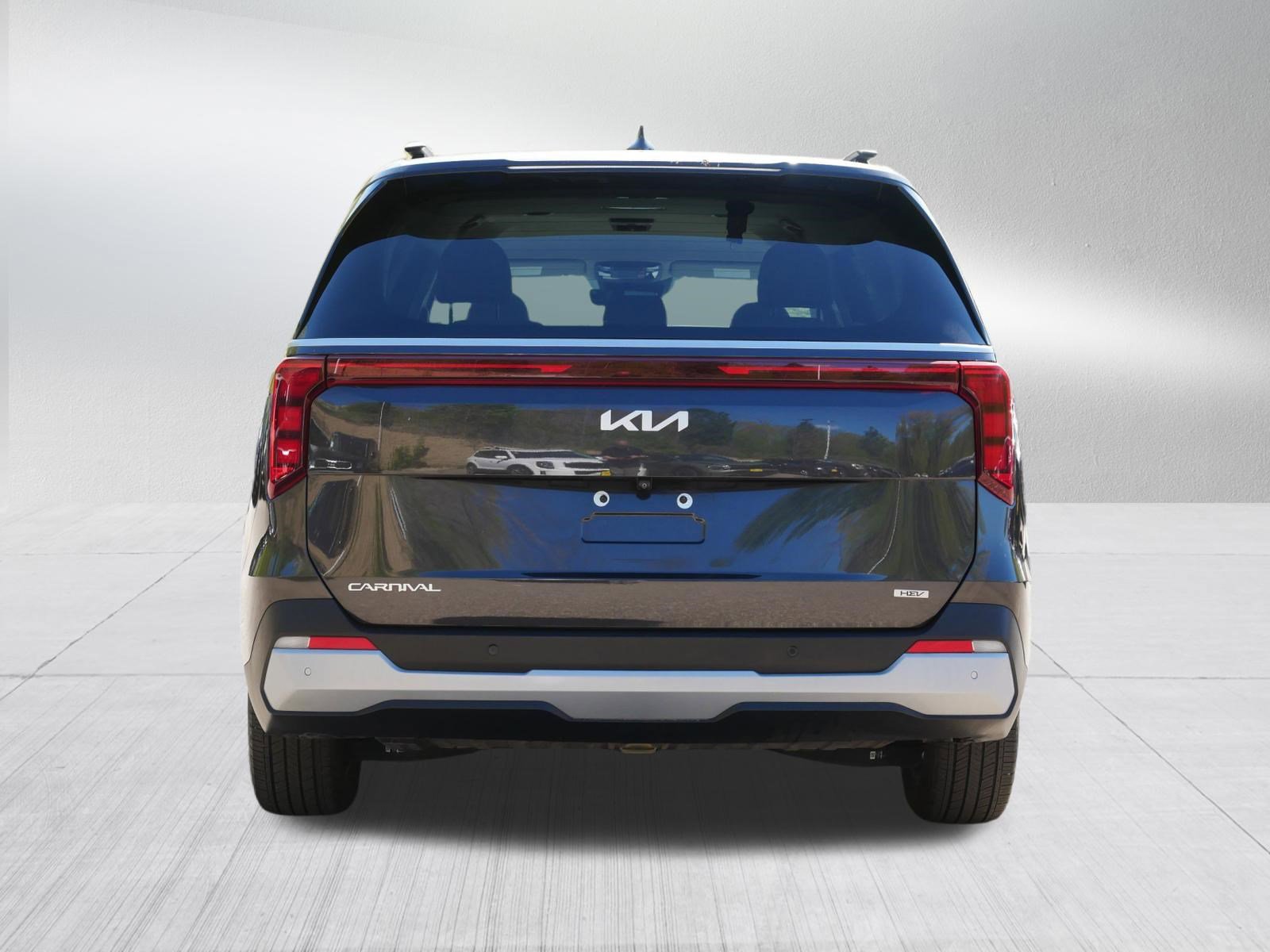 Certified 2025 Kia Carnival EX FWD image 6