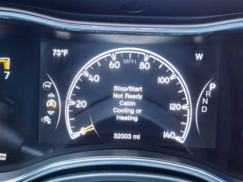 Used 2020 Jeep Grand Cherokee Altitude AWD/4WD image 17